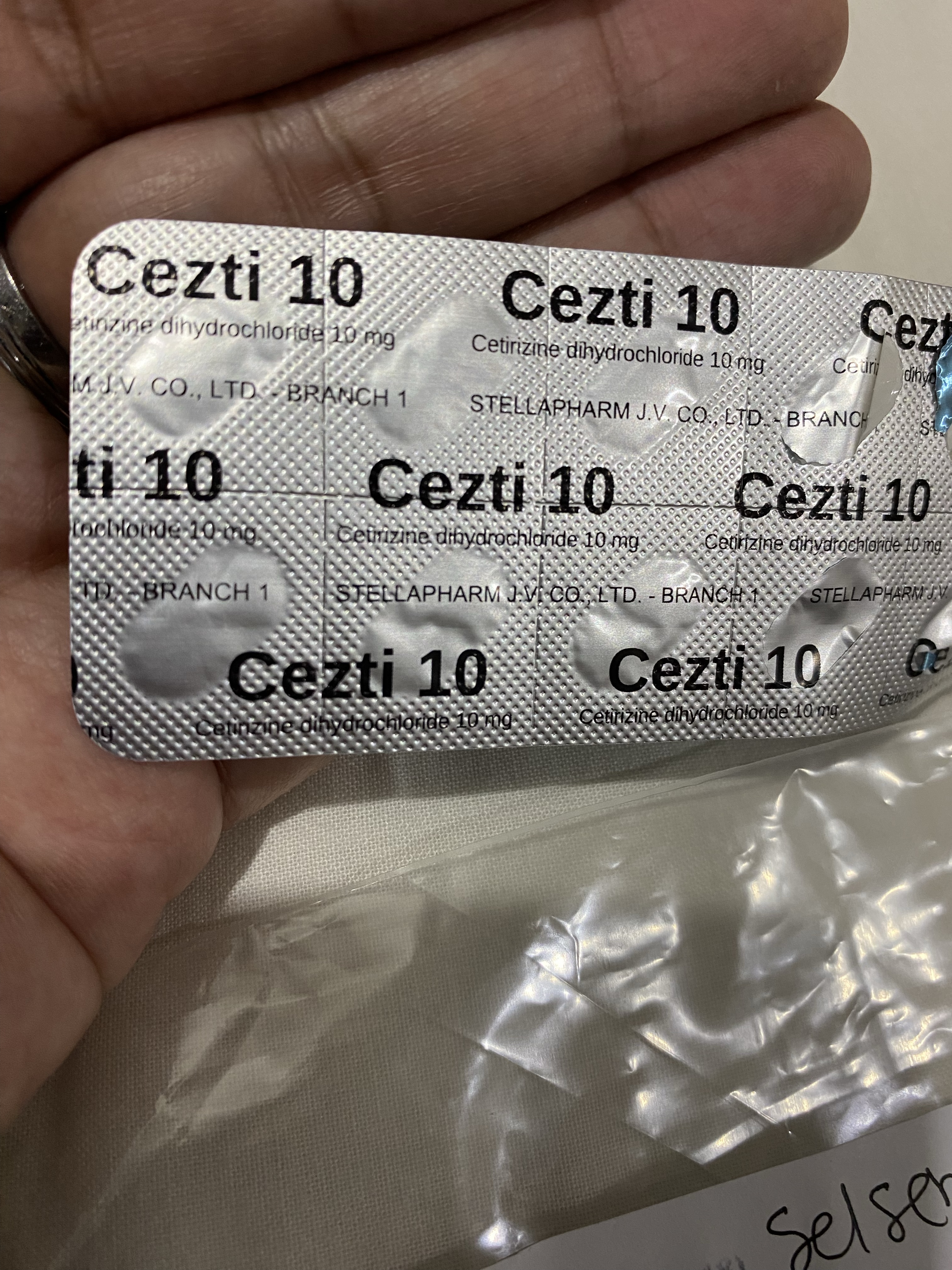 Cetirizine Dihydrochloride