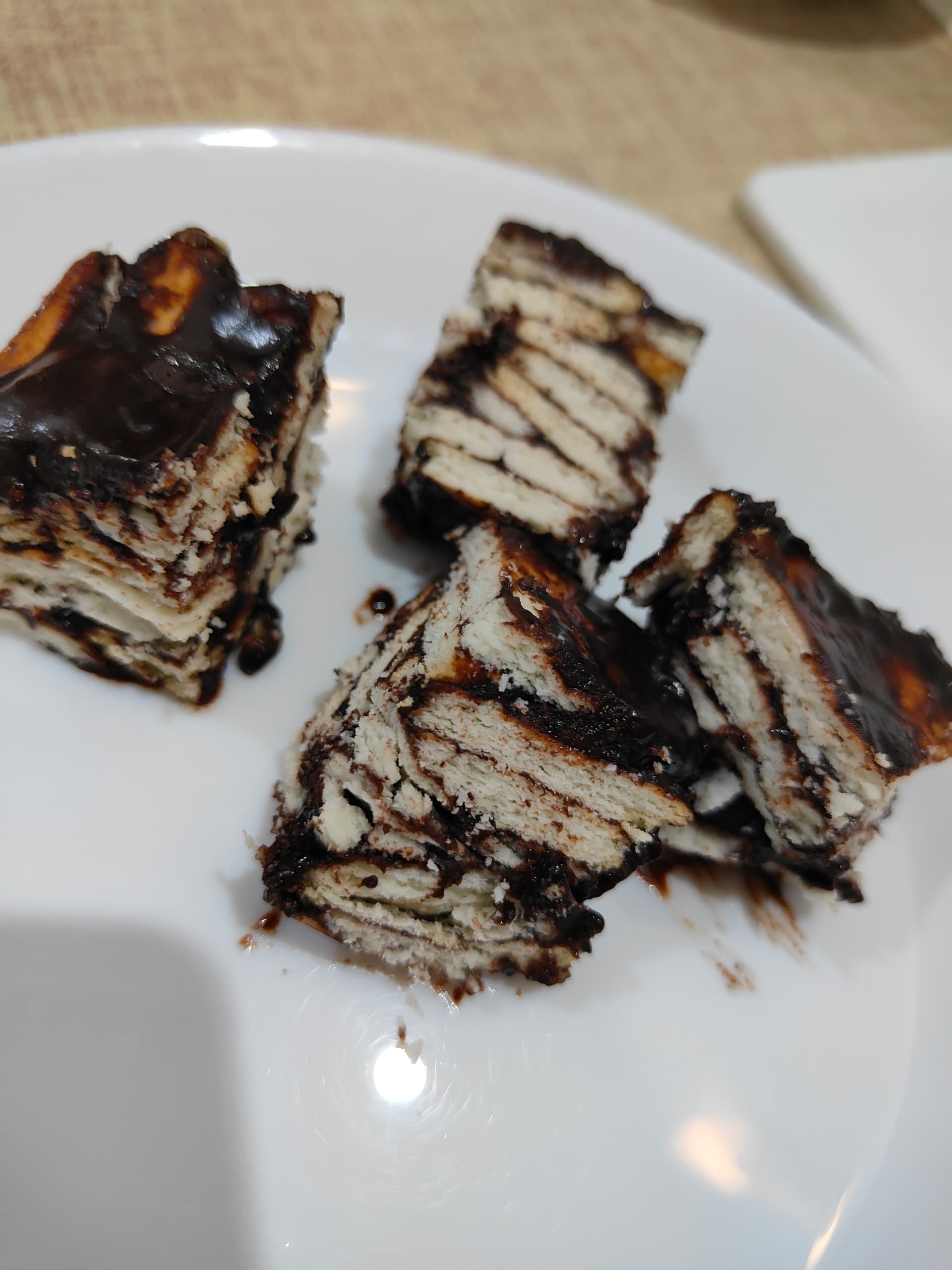 Aku dan wife buat Kek Batik Beryl’s